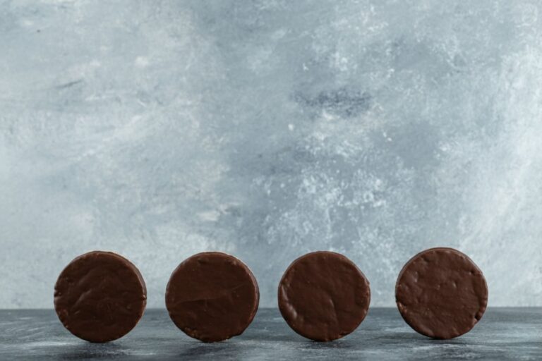 chocolate coated-rice cakes enrobing and cooling for premium quality